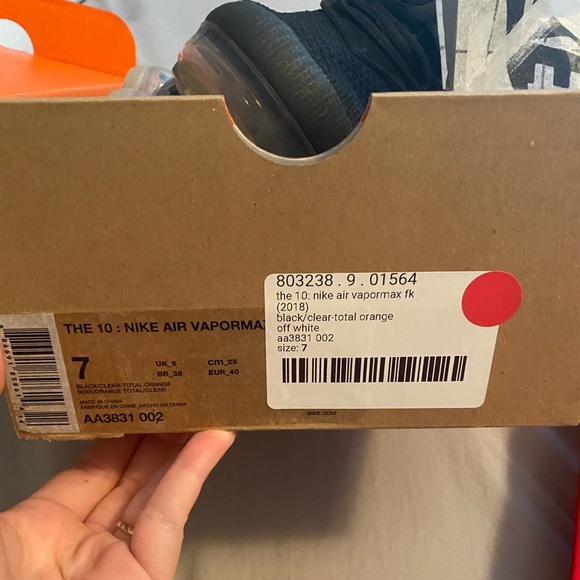 Nike vapor max off white main image 2